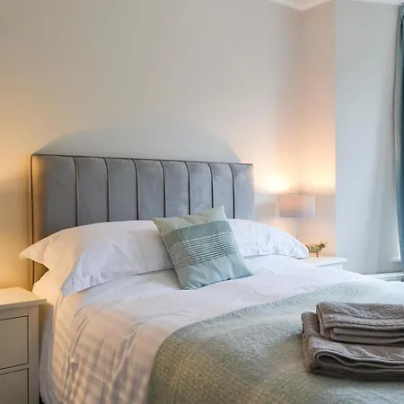 Kingston Дом отдыха *